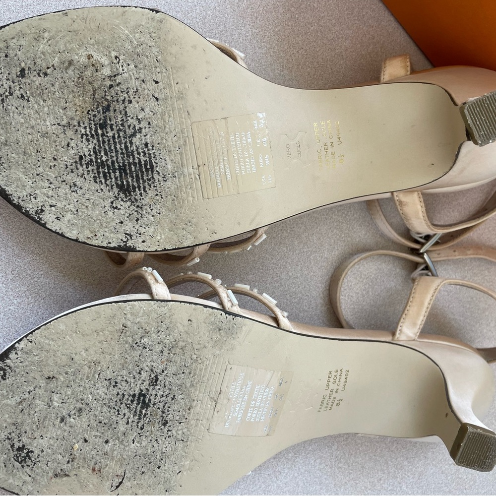 Unlisted Kenneth Cole Dressy Beaded Sandals in Honey with 2 Inch Heel Size 8.5 - Picture 4 of 6